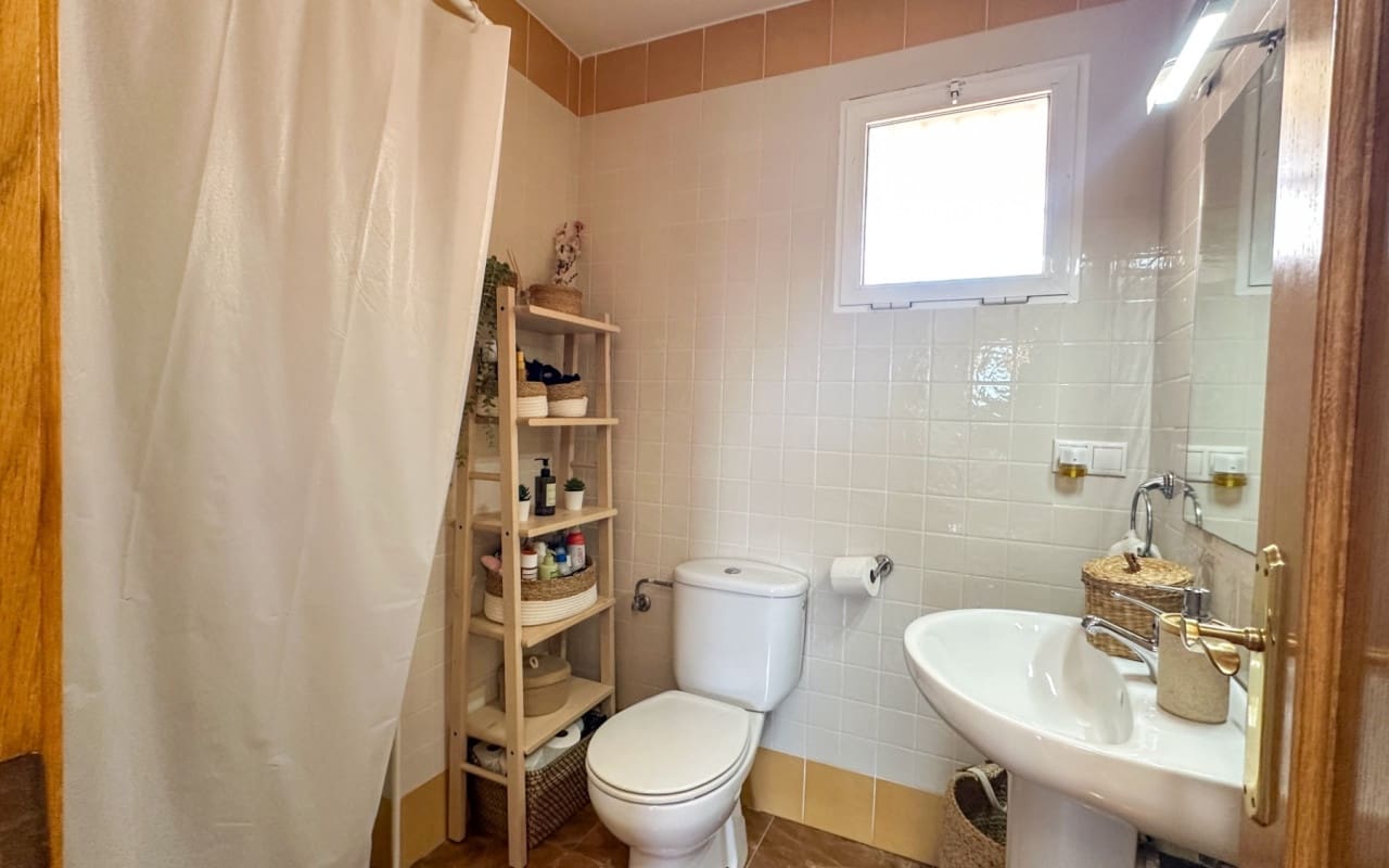2 quarto Apartamento para venda em Guardamar del Segura com piscina garagem - 215 000 € (Ref: 9973639)