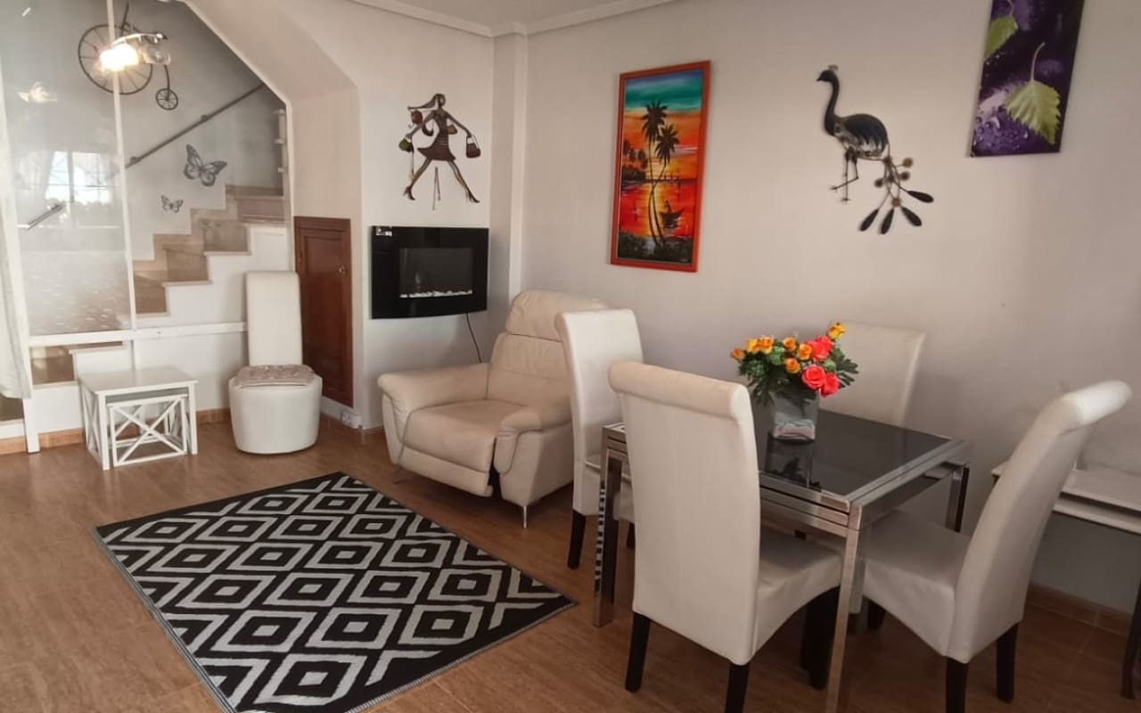 2 bedroom Townhouse for sale in Orihuela Costa with pool - € 185,000 (Ref: 9973641)