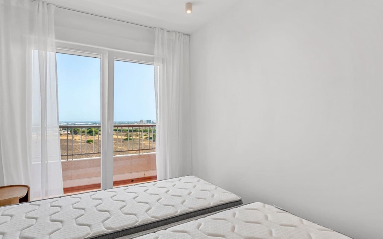 2 bedroom Penthouse for sale in Orihuela Costa with pool - € 225,000 (Ref: 9973643)