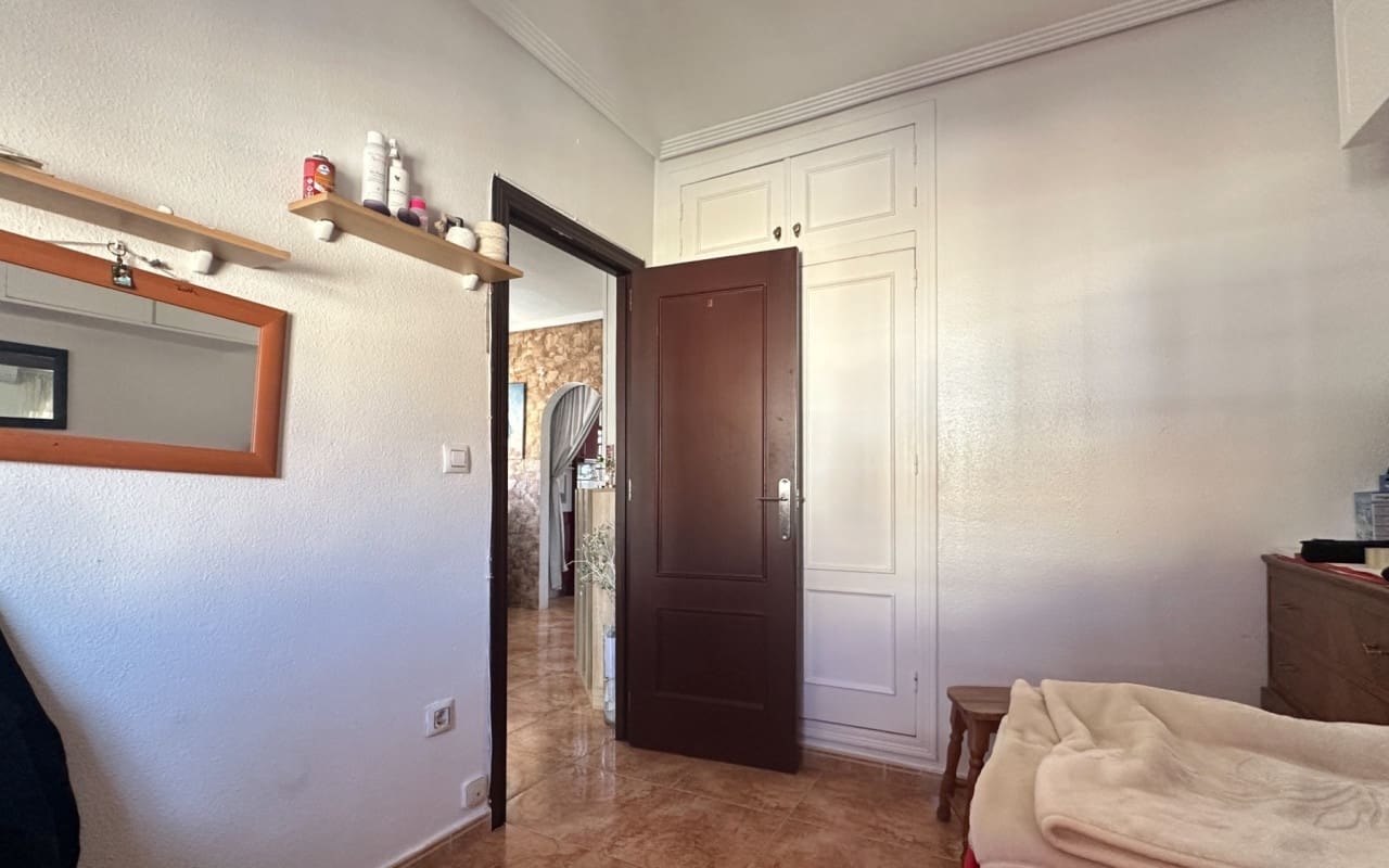2 soverom Hus til salgs i Torrevieja med svømmebasseng - € 179 900 (Ref: 9977554)