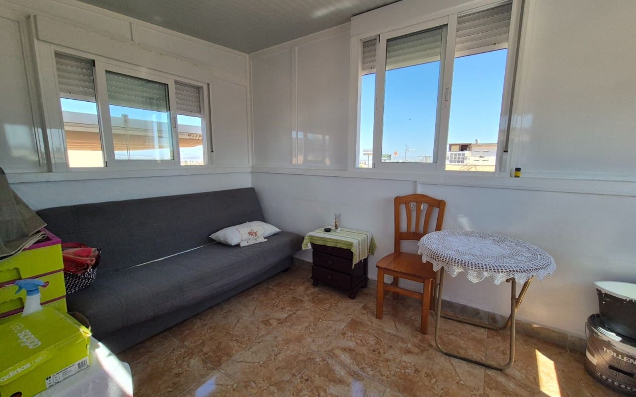 2 soverom Hus til salgs i Torrevieja med svømmebasseng - € 179 900 (Ref: 9977554)