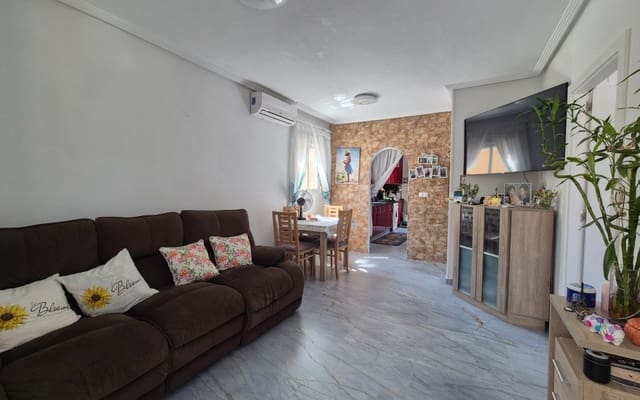 Casa de 2 habitaciones en Parque Acuático - Sector 25, Torrevieja en venta con piscina - 179.900 € (Ref: 9977554)