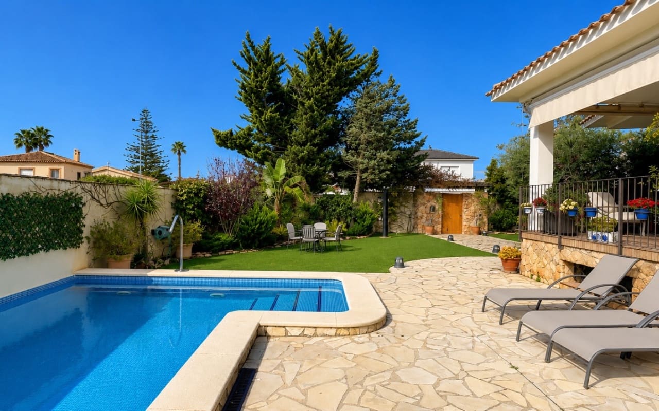7 soveværelse Villa til salg i Dehesa de Campoamor med swimmingpool garage - € 1.290.000 (Ref: 9977555)