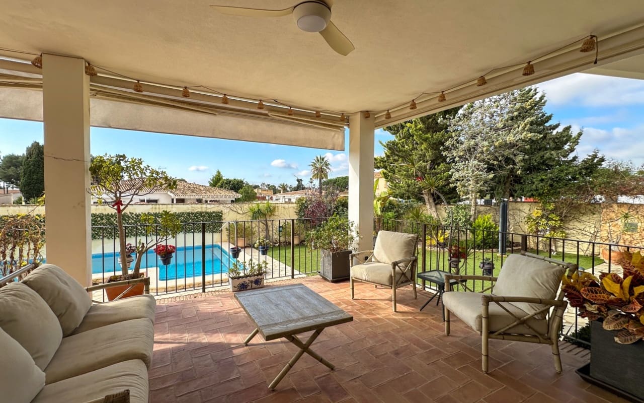 7 soveværelse Villa til salg i Dehesa de Campoamor med swimmingpool garage - € 1.290.000 (Ref: 9977555)