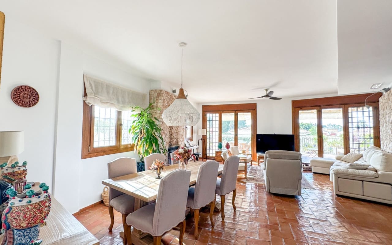 7 soveværelse Villa til salg i Dehesa de Campoamor med swimmingpool garage - € 1.290.000 (Ref: 9977555)