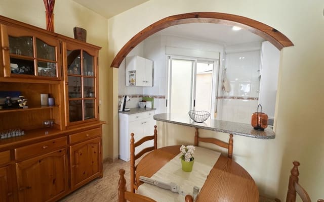 2 soverom Hus til salgs i Playa Flamenca, Orihuela med svømmebasseng - € 176 900 (Ref: 9977556)