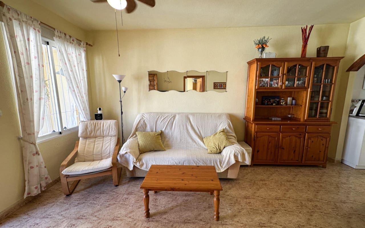 2 soverom Hus til salgs i Orihuela Costa med svømmebasseng - € 176 900 (Ref: 9977556)