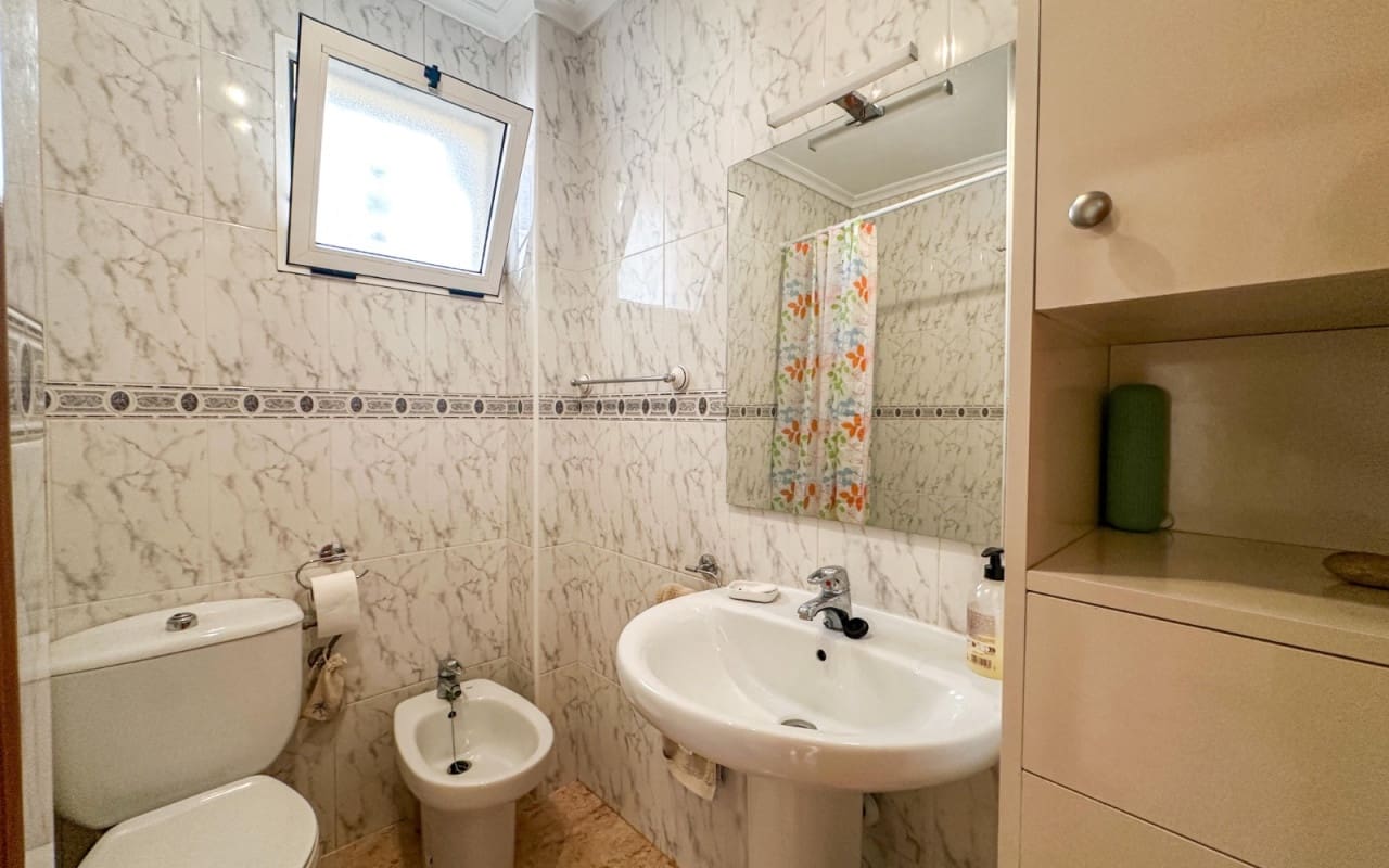 2 soverom Hus til salgs i Orihuela Costa med svømmebasseng - € 176 900 (Ref: 9977556)