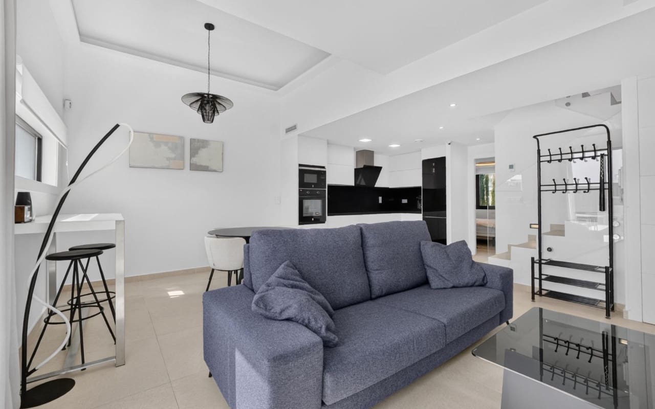 3 chambre Villa/Maison à vendre à El Raso avec piscine - 445 000 € (Ref: 9977557)
