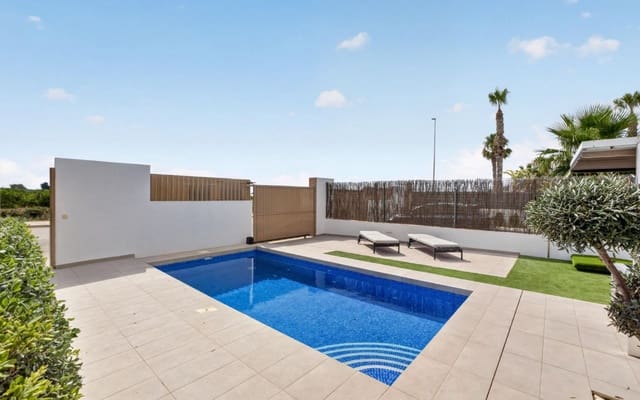 3 soveværelse Villa til salg i El Raso, Guardamar del Segura med swimmingpool - € 445.000 (Ref: 9977557)