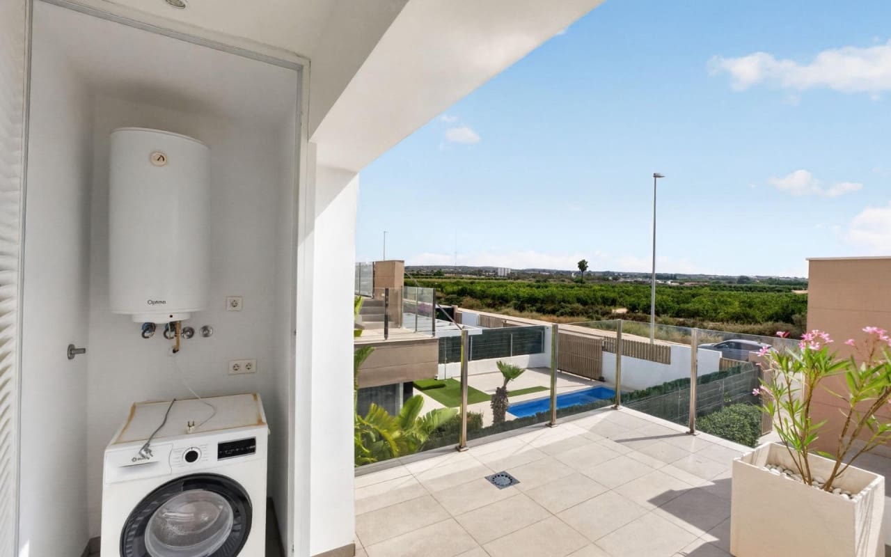 3 chambre Villa/Maison à vendre à El Raso avec piscine - 445 000 € (Ref: 9977557)