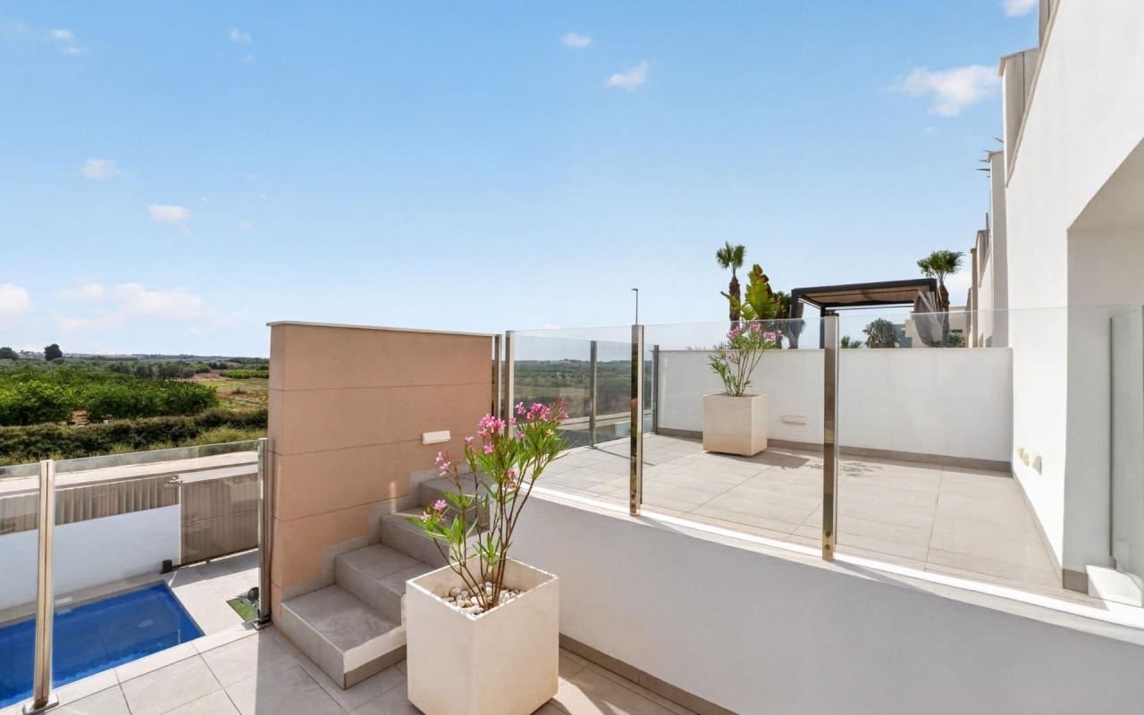 3 chambre Villa/Maison à vendre à El Raso avec piscine - 445 000 € (Ref: 9977557)