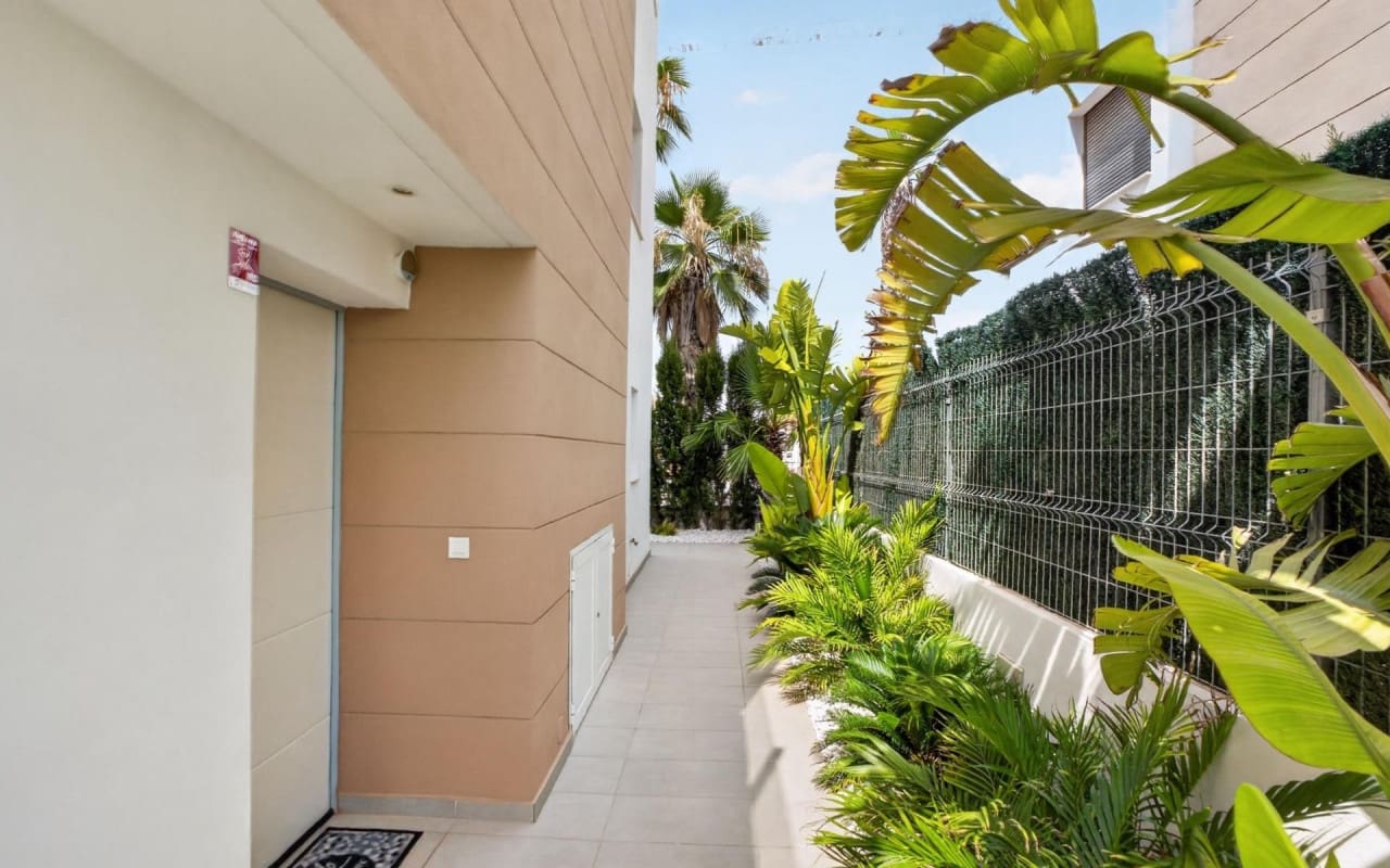 3 chambre Villa/Maison à vendre à El Raso avec piscine - 445 000 € (Ref: 9977557)