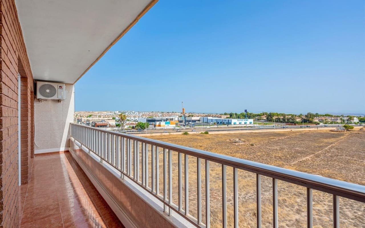 2 soveværelse Lejlighed til salg i Punta Prima med swimmingpool - € 225.000 (Ref: 9977561)