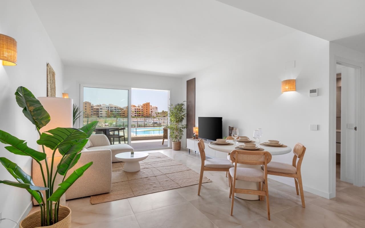 2 bedroom Apartment for sale in Orihuela Costa with pool - € 379,000 (Ref: 9977562)