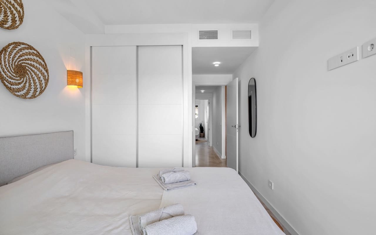2 bedroom Apartment for sale in Orihuela Costa with pool - € 379,000 (Ref: 9977562)