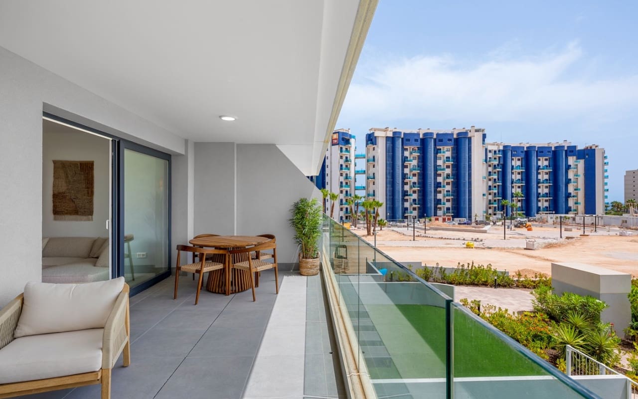 2 bedroom Apartment for sale in Orihuela Costa with pool - € 379,000 (Ref: 9977562)