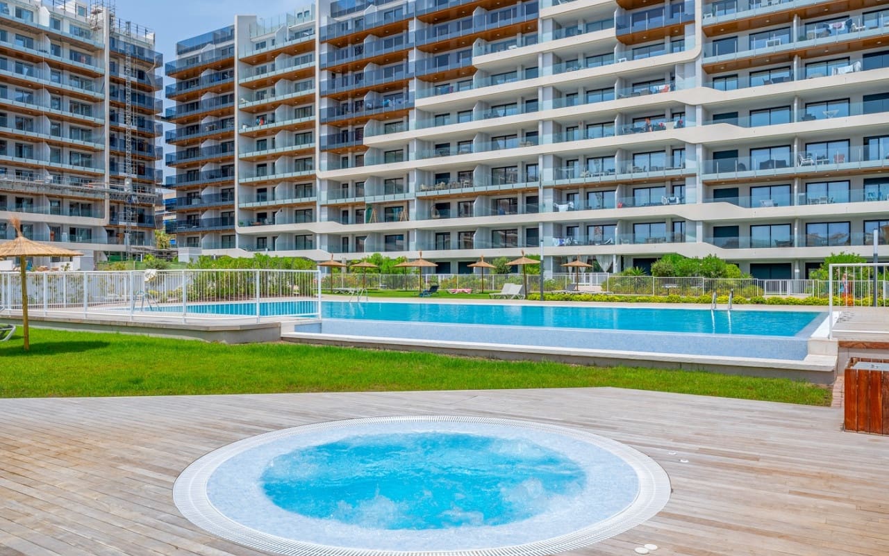 2 bedroom Apartment for sale in Orihuela Costa with pool - € 379,000 (Ref: 9977562)