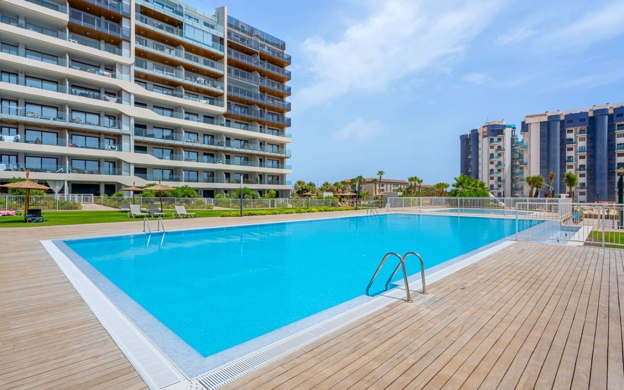 2 bedroom Apartment for sale in Orihuela Costa with pool - € 379,000 (Ref: 9977562)
