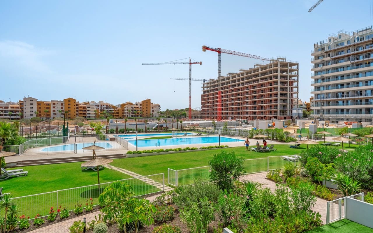 2 bedroom Apartment for sale in Orihuela Costa with pool - € 379,000 (Ref: 9977562)