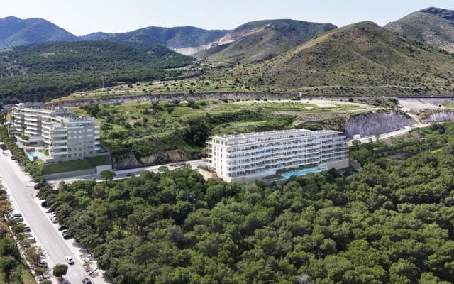 2 soverom Penthouse til salgs i Torremolinos med svømmebasseng - € 481 000 (Ref: 9977716)