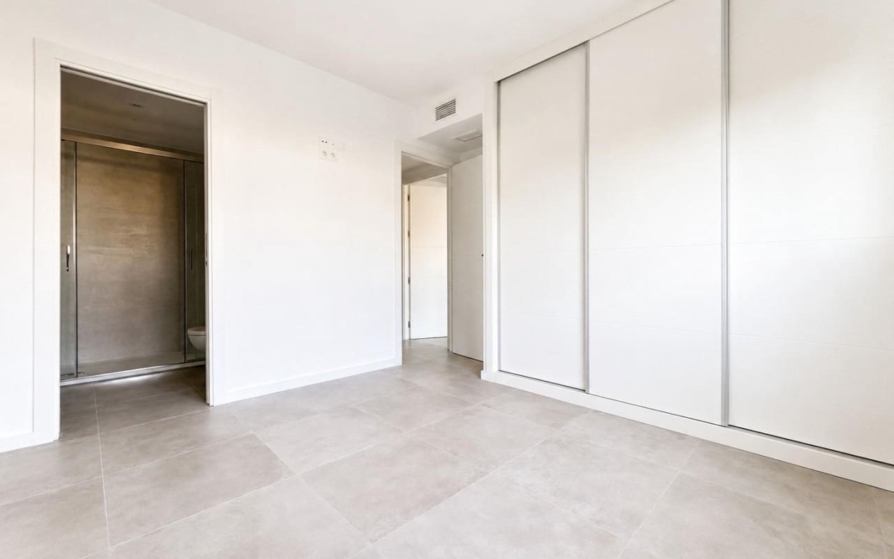 2 soveværelse Lejlighed til salg i Dehesa de Campoamor med swimmingpool garage - € 299.000 (Ref: 9981351)