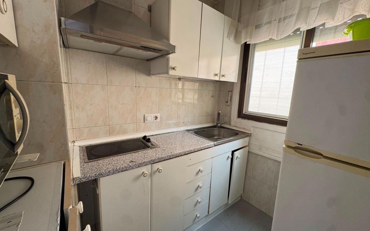 Studio til salg i Torrevieja - € 89.900 (Ref: 9981353)