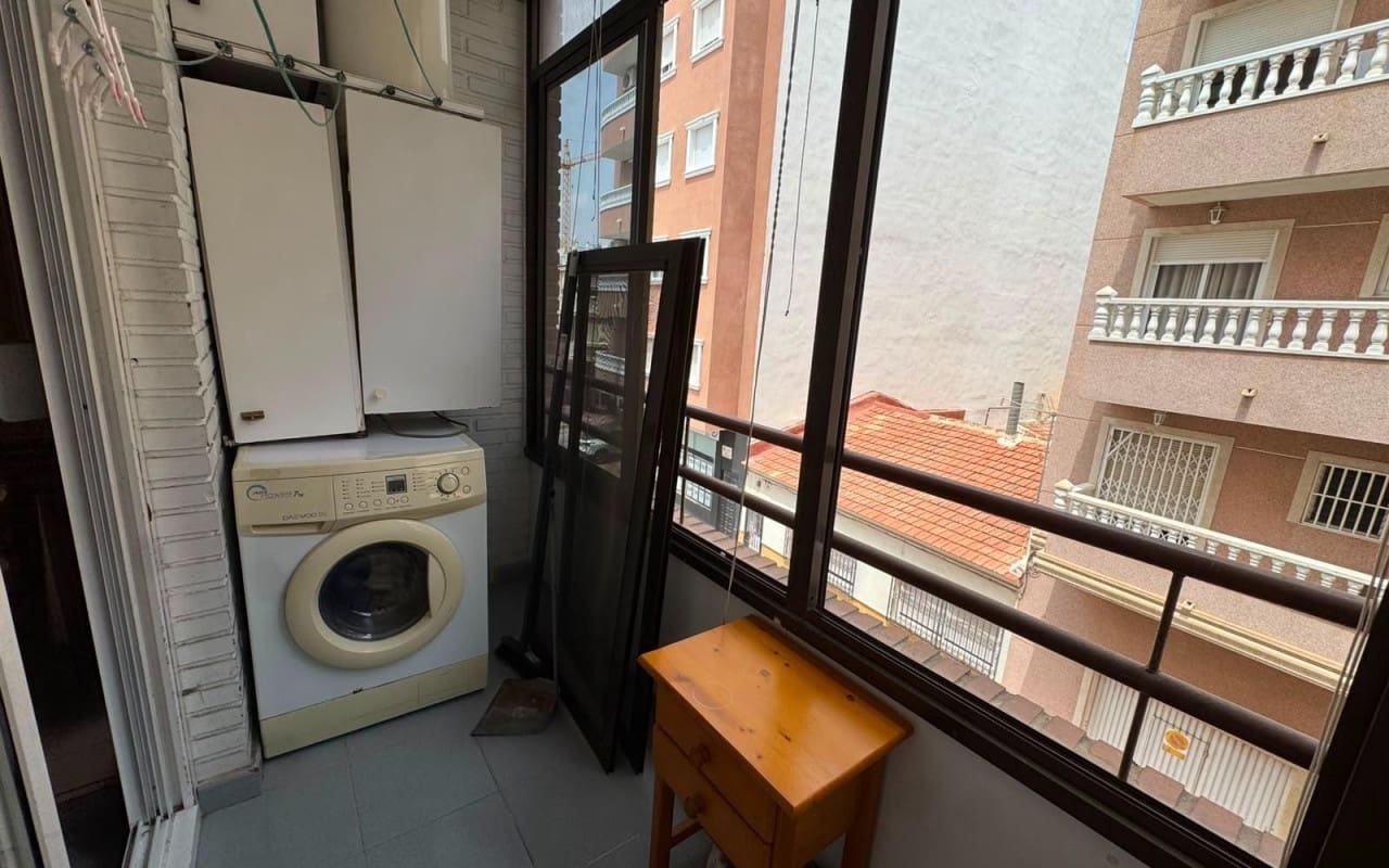 Studio til salg i Torrevieja - € 89.900 (Ref: 9981353)