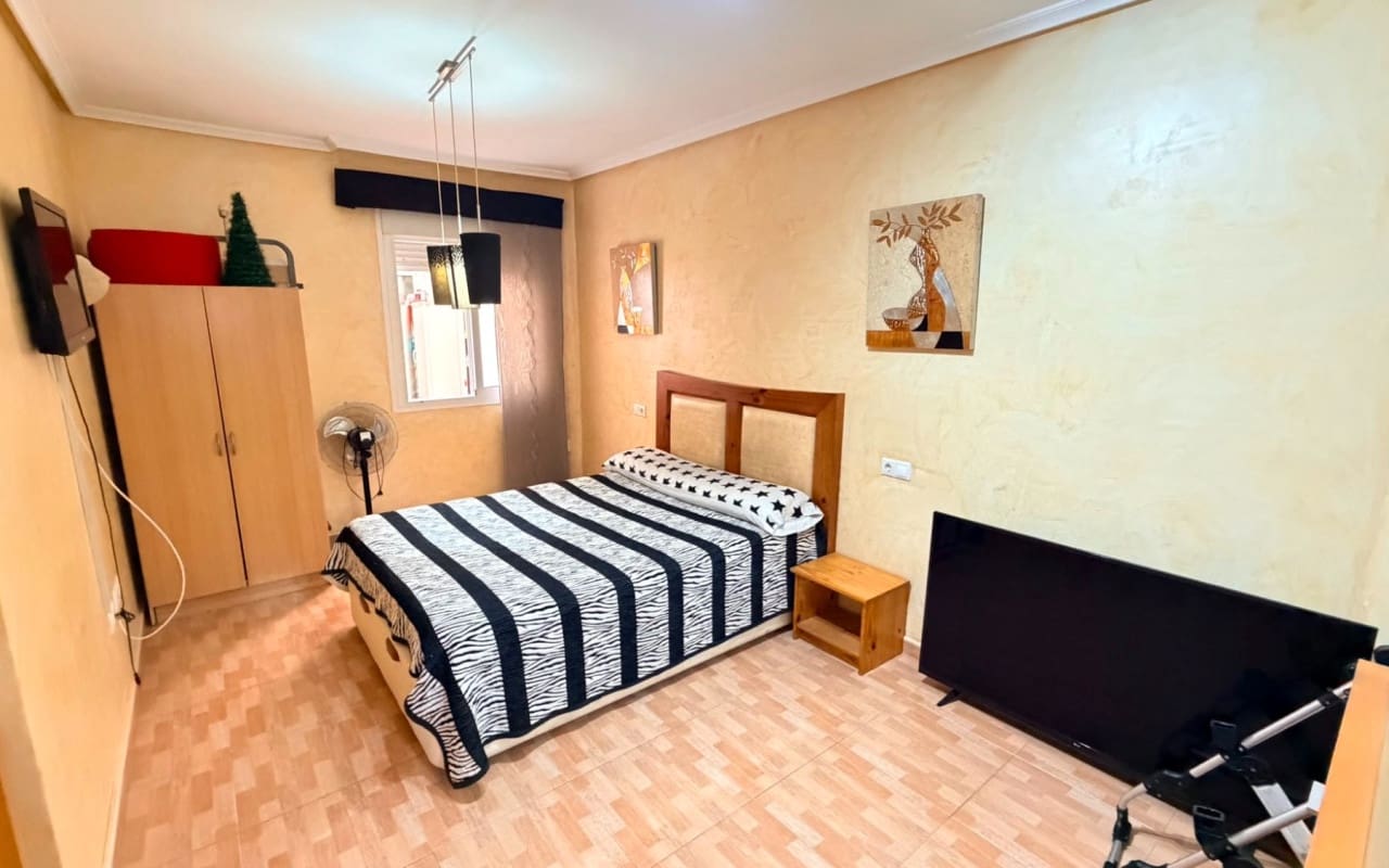 2 soveværelse Lejlighed til salg i Los Montesinos - € 132.000 (Ref: 9981354)