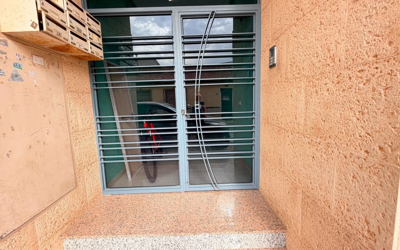 2 soveværelse Lejlighed til salg i Los Montesinos - € 132.000 (Ref: 9981354)