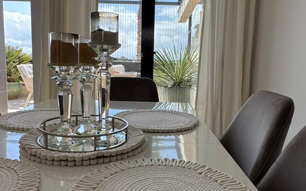 3 sovrum Lägenhet till salu i Orihuela Costa med pool - 387 000 € (Ref: 9981355)