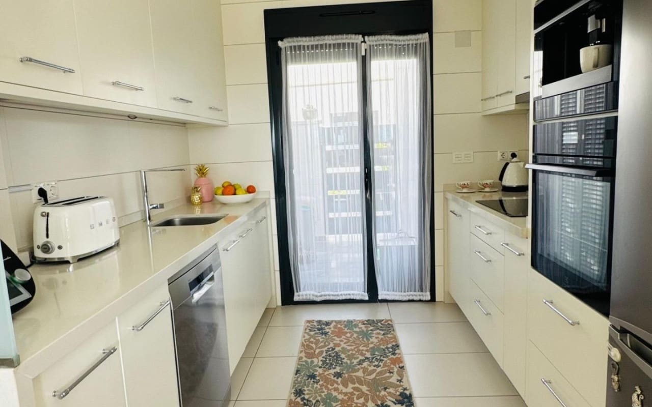 3 sovrum Lägenhet till salu i Orihuela Costa med pool - 387 000 € (Ref: 9981355)