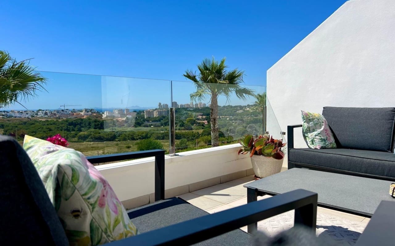 3 sovrum Lägenhet till salu i Orihuela Costa med pool - 387 000 € (Ref: 9981355)