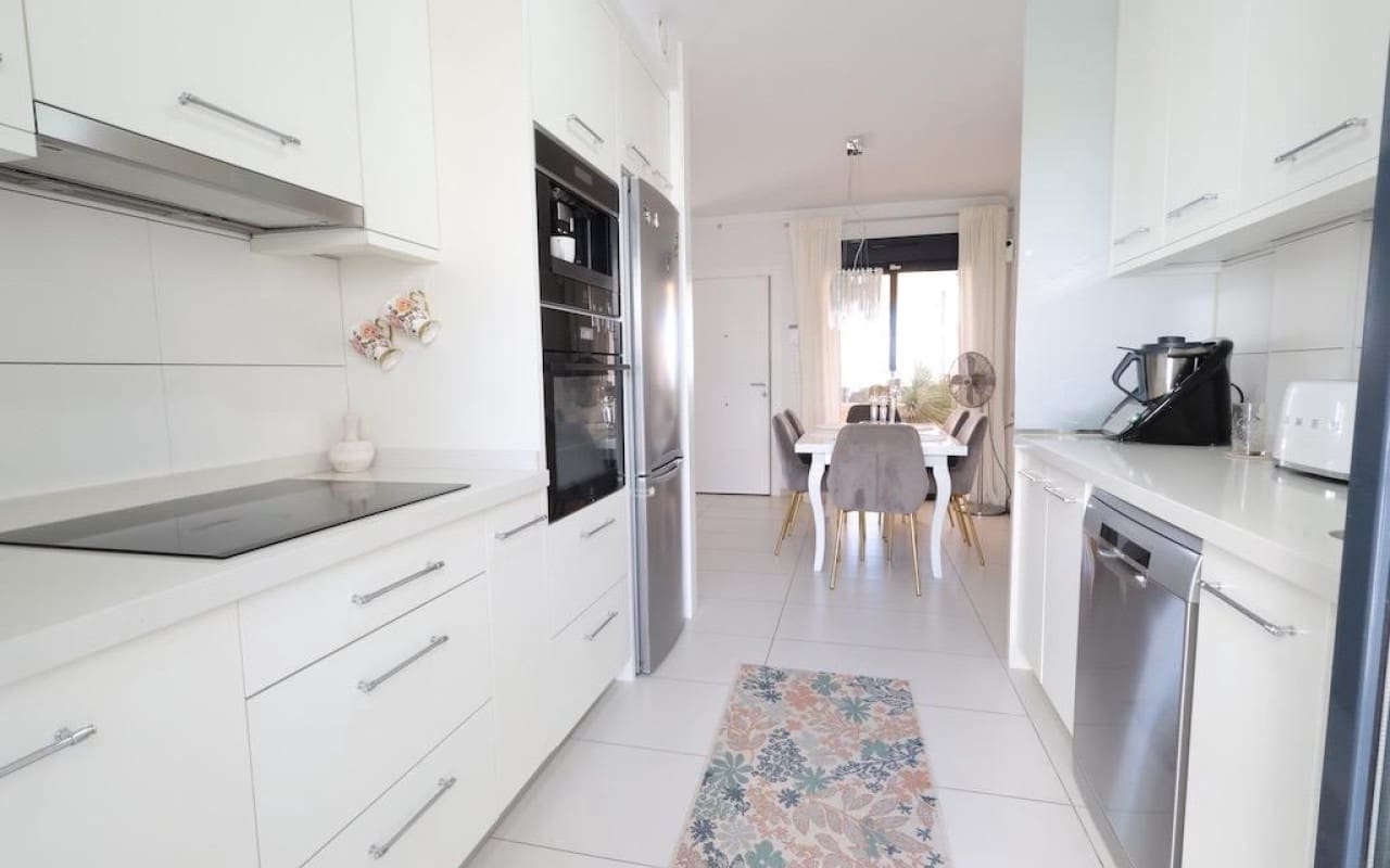 3 makuuhuone Huoneisto myytävänä paikassa Orihuela Costa mukana uima-altaan - 387 000 € (Ref: 9981355)