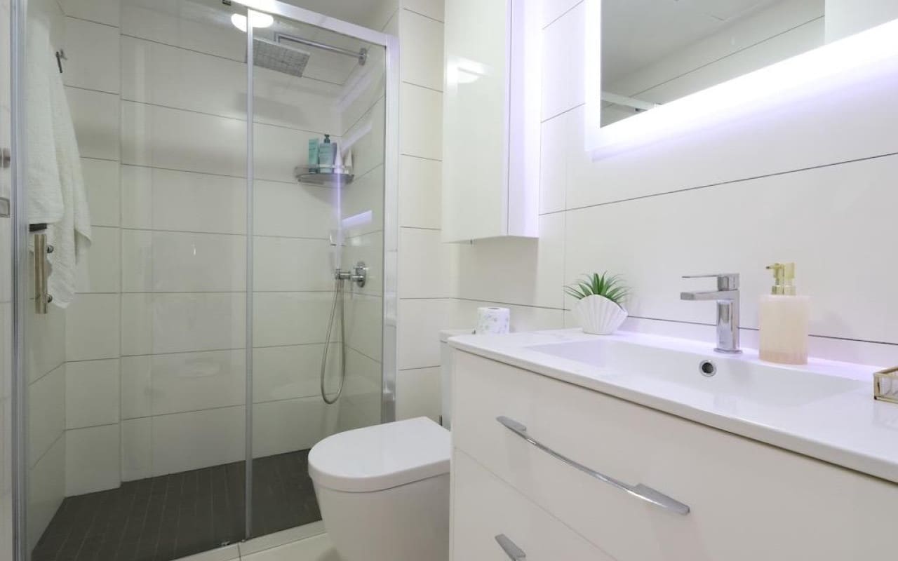 3 makuuhuone Huoneisto myytävänä paikassa Orihuela Costa mukana uima-altaan - 387 000 € (Ref: 9981355)