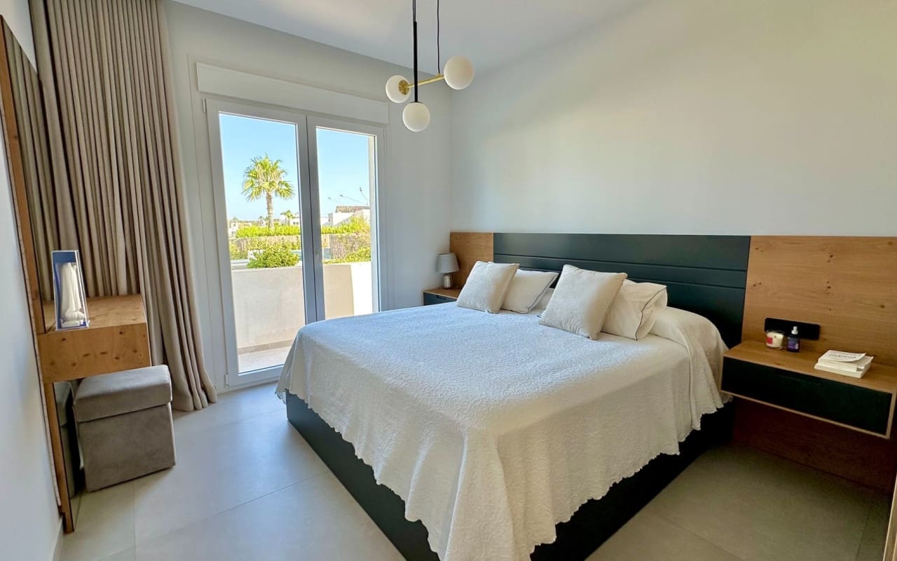 3 slaapkamer Villa te koop in Algorfa met zwembad garage - € 780.000 (Ref: 9989444)