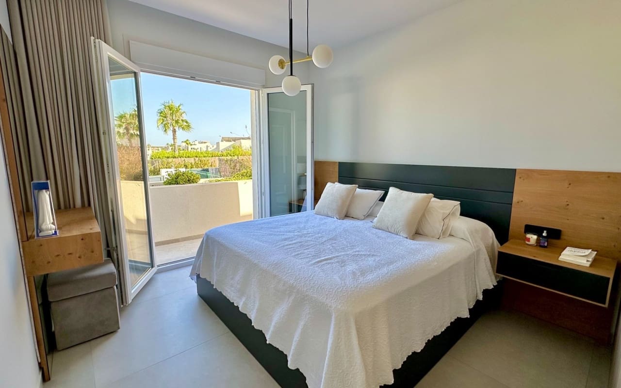 3 slaapkamer Villa te koop in Algorfa met zwembad garage - € 780.000 (Ref: 9989444)