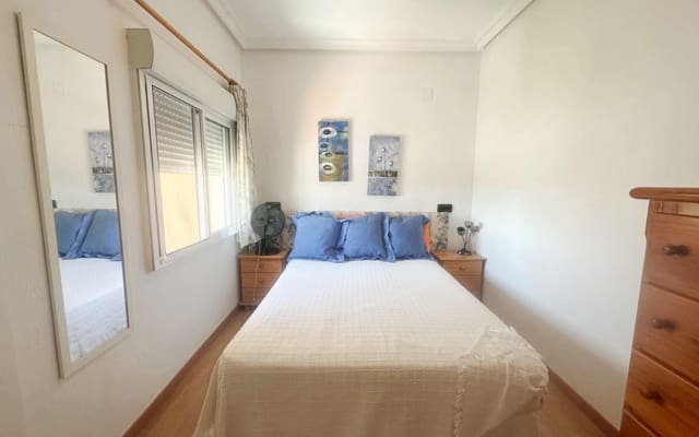 Casa de 1 habitación en La Mata, Torrevieja en venta con piscina - 146.900 € (Ref: 9997264)