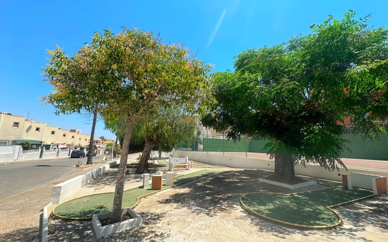 Casa de 1 habitación en La Mata en venta con piscina - 146.900 € (Ref: 9997264)