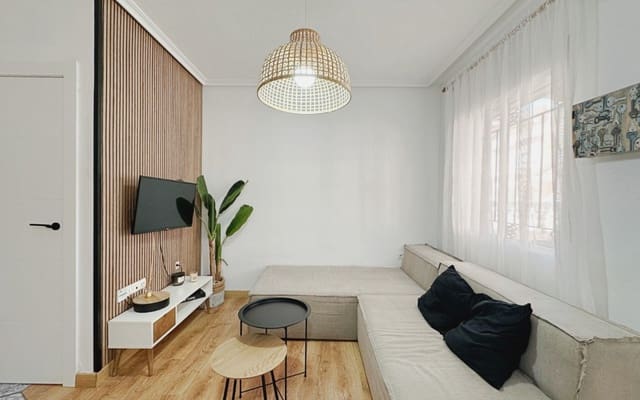 3 soverom Hus til salgs i La Zenia, Orihuela med svømmebasseng garasje - € 283 000 (Ref: 9997265)