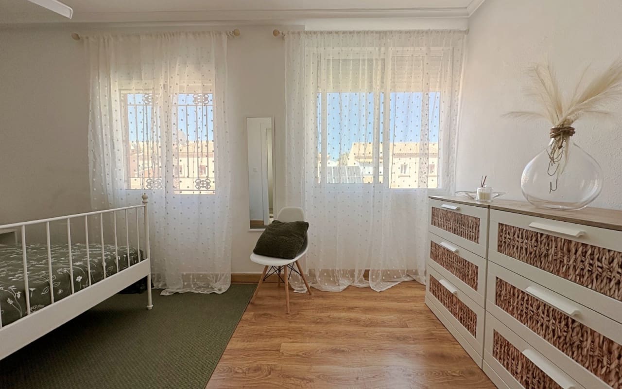 3 soverom Hus til salgs i La Zenia med svømmebasseng garasje - € 283 000 (Ref: 9997265)