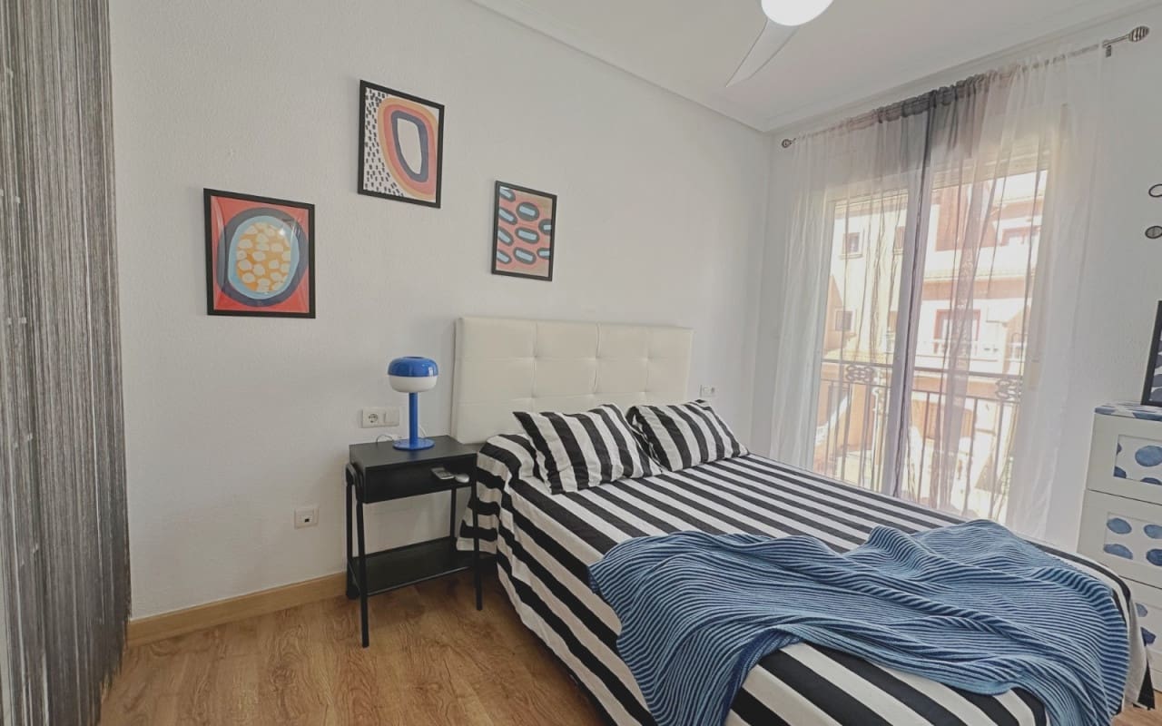 3 soverom Hus til salgs i La Zenia med svømmebasseng garasje - € 283 000 (Ref: 9997265)