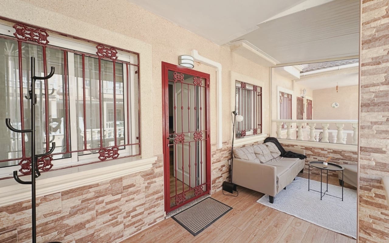3 soverom Hus til salgs i La Zenia med svømmebasseng garasje - € 283 000 (Ref: 9997265)