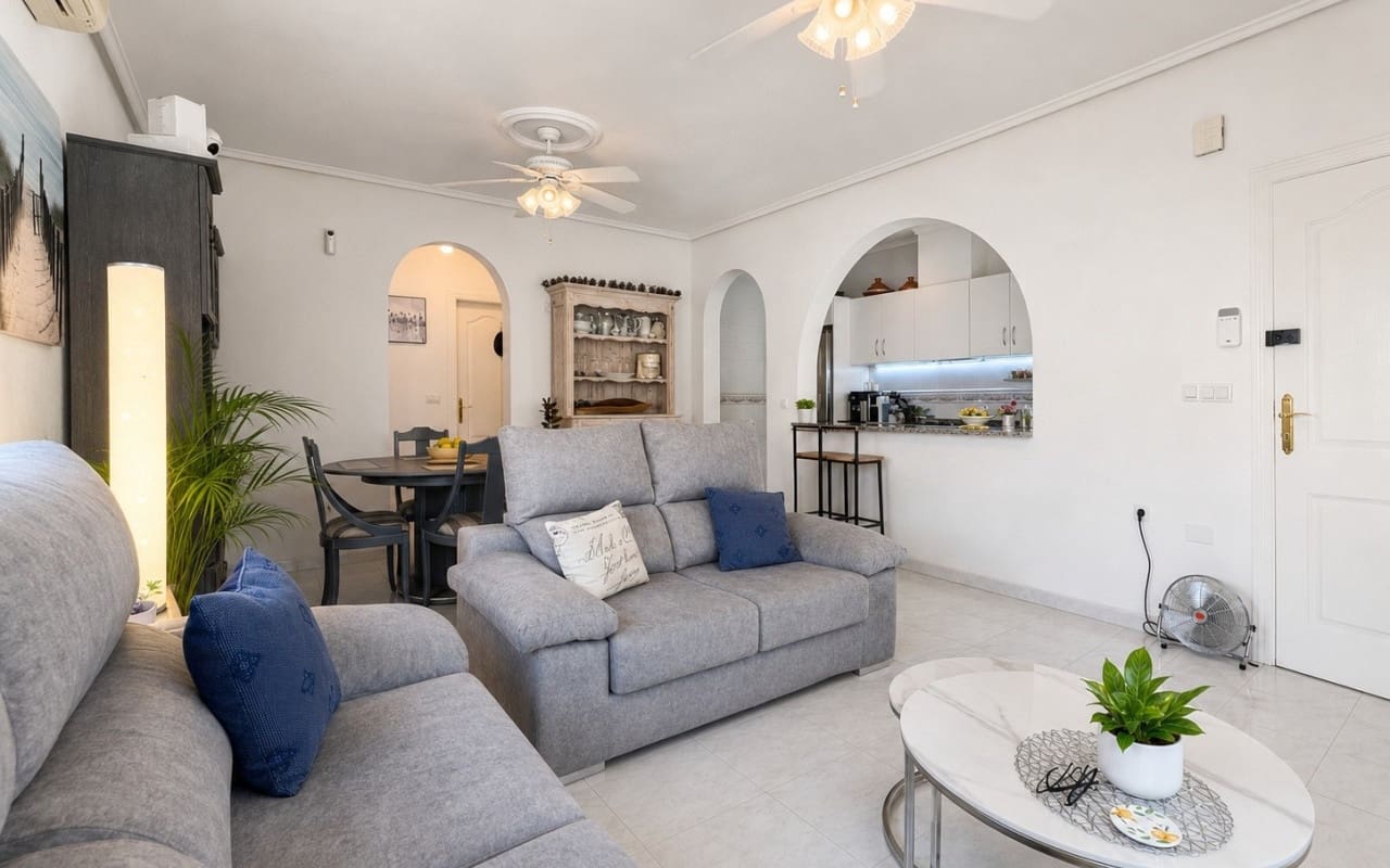 2 Zimmer Villa zu verkaufen in Ciudad Quesada mit Pool Garage - 289.000 € (Ref: 9997266)