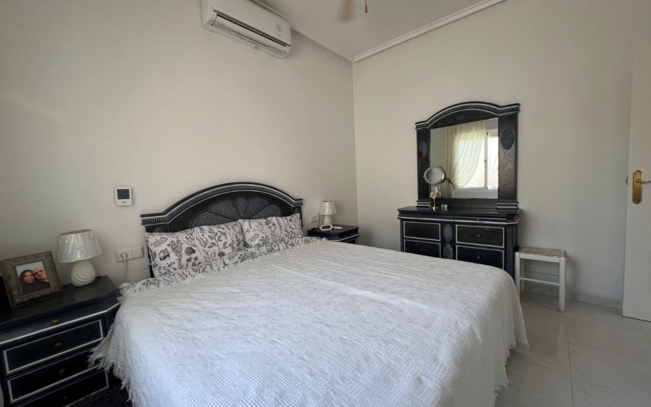 2 Zimmer Villa zu verkaufen in Ciudad Quesada mit Pool Garage - 289.000 € (Ref: 9997266)
