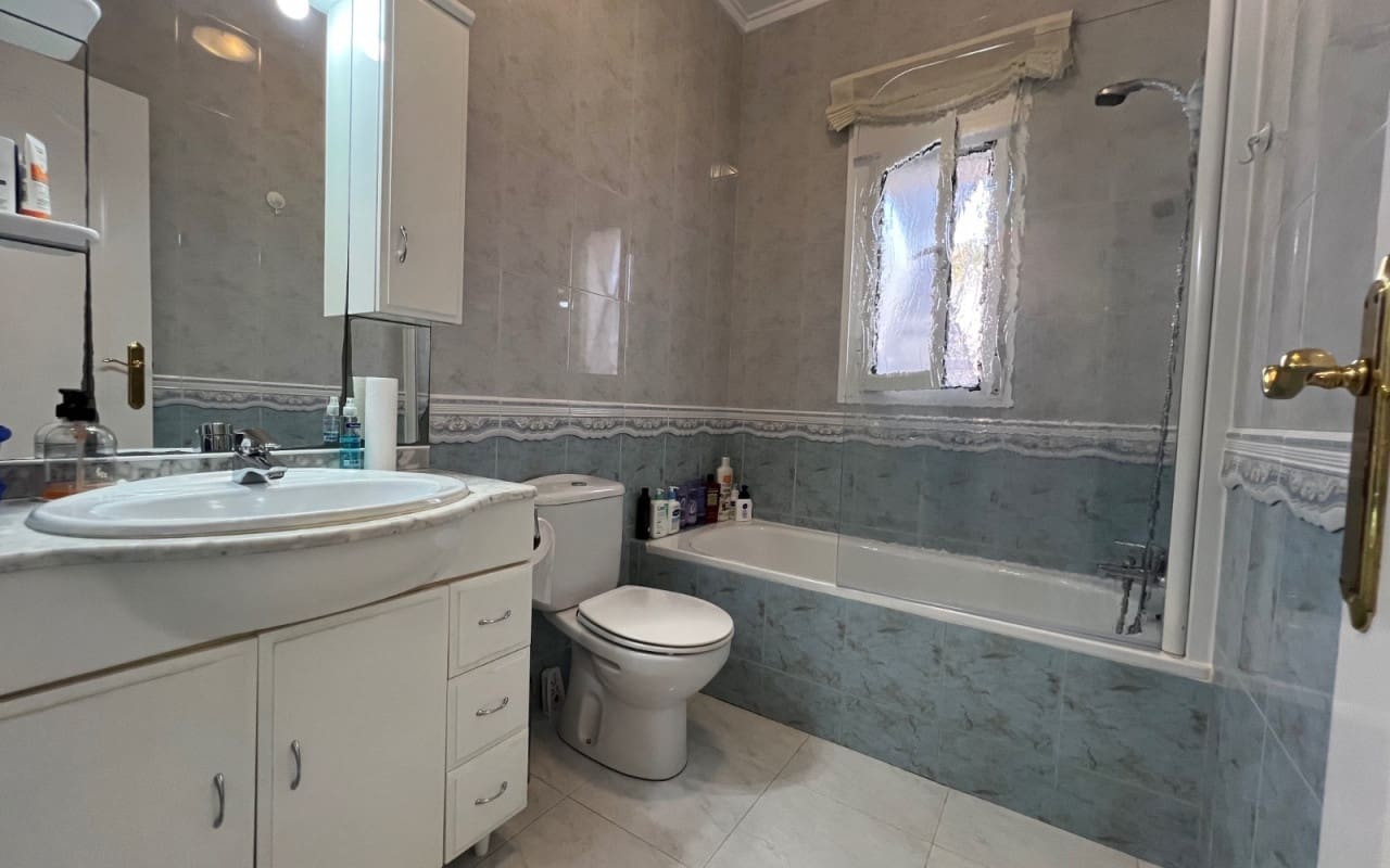 2 Zimmer Villa zu verkaufen in Ciudad Quesada mit Pool Garage - 289.000 € (Ref: 9997266)