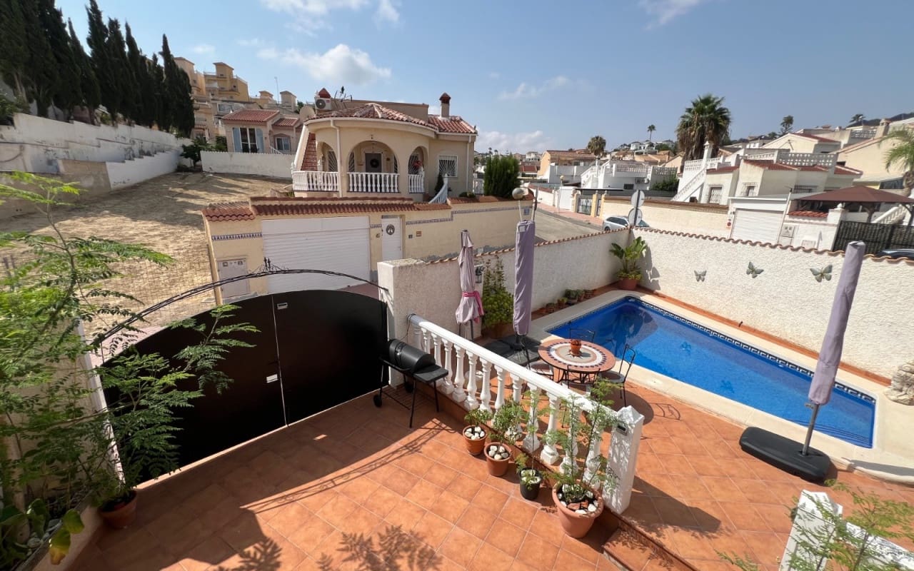 2 Zimmer Villa zu verkaufen in Ciudad Quesada mit Pool Garage - 289.000 € (Ref: 9997266)