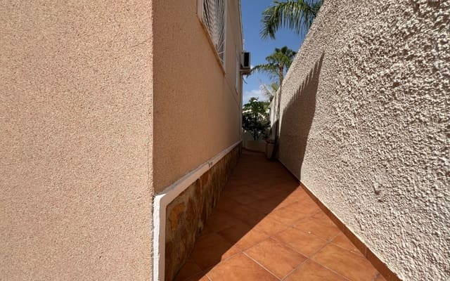 2 Zimmer Villa zu verkaufen in Ciudad Quesada, Rojales mit Pool Garage - 289.000 € (Ref: 9997266)