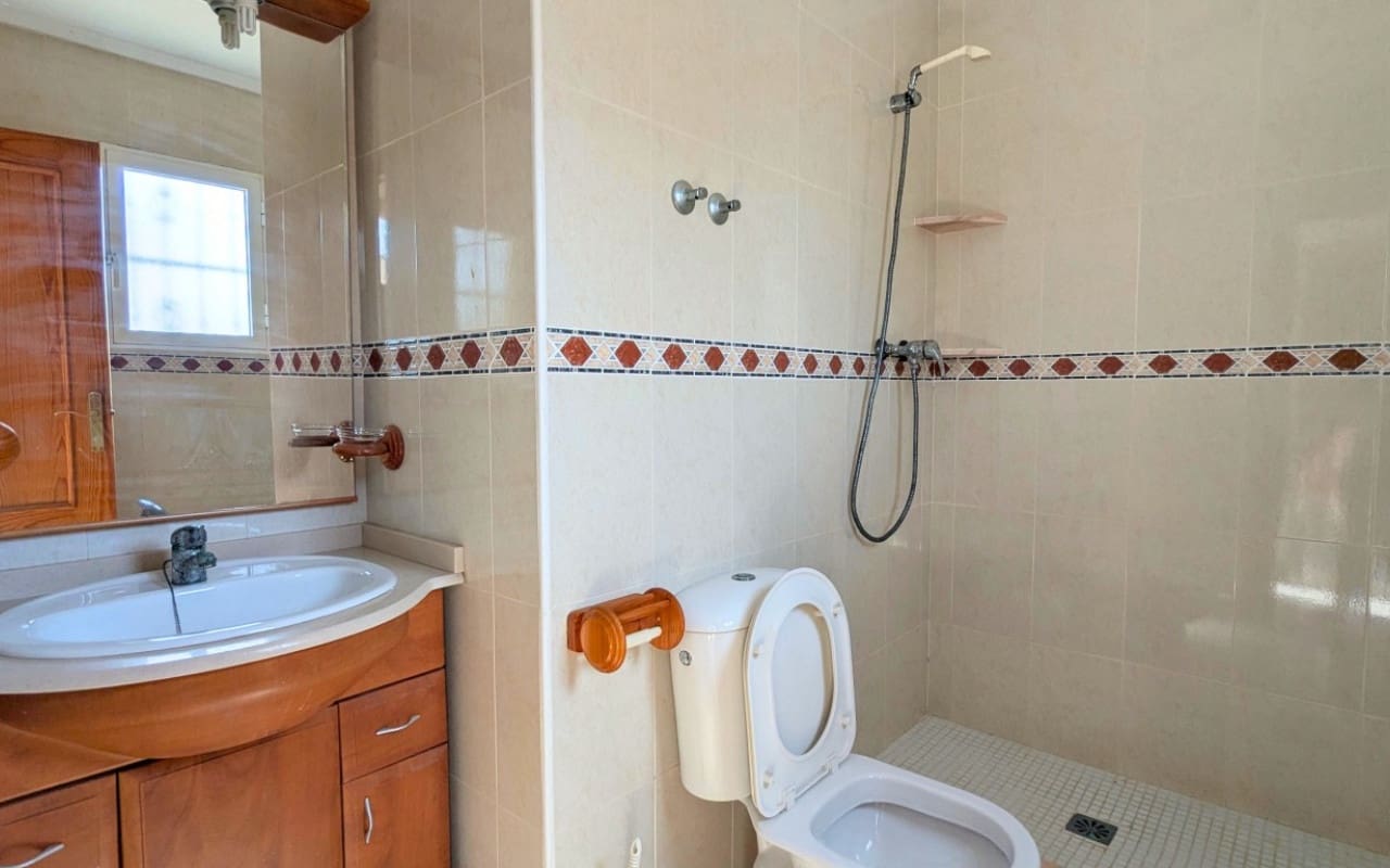 3 chambre Villa/Maison à vendre à Lo Crispin avec piscine garage - 225 000 € (Ref: 9997267)