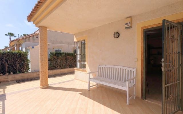 Chalet de 3 habitaciones en Lo Crispin, Algorfa en venta con piscina garaje - 225.000 € (Ref: 9997267)
